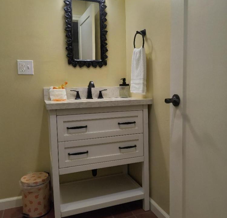 Photo of Bathroom in Woodlake