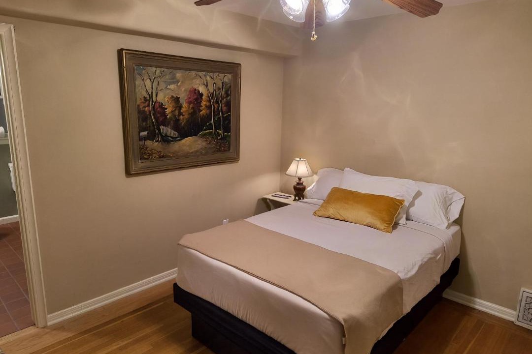 Photo of Bedroom in Woodlake