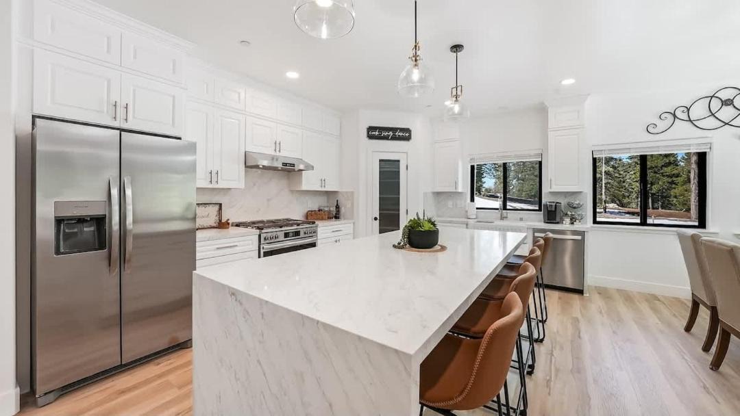 Photo of Kitchen in Shaver Lake