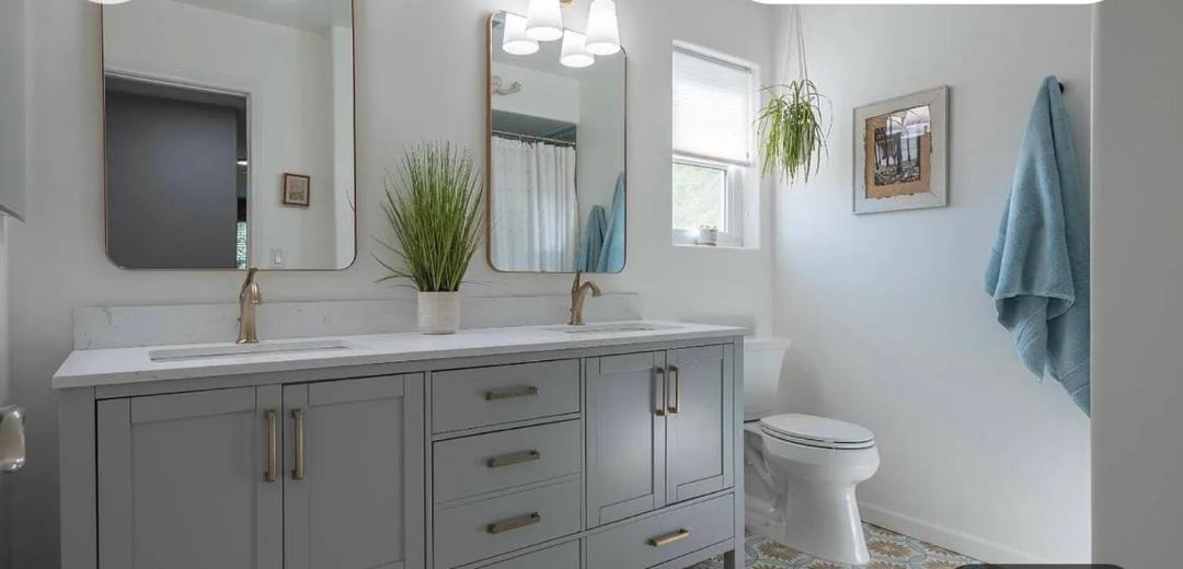 Photo of Bathroom in Greenacres