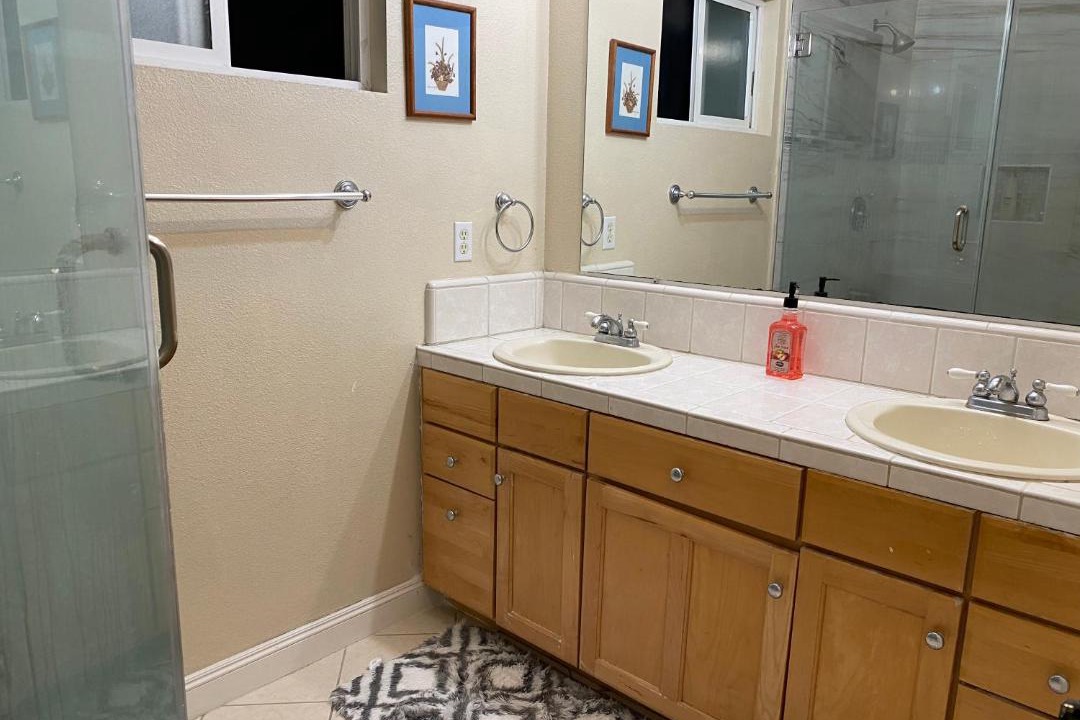 Photo of Bathroom in Burbank
