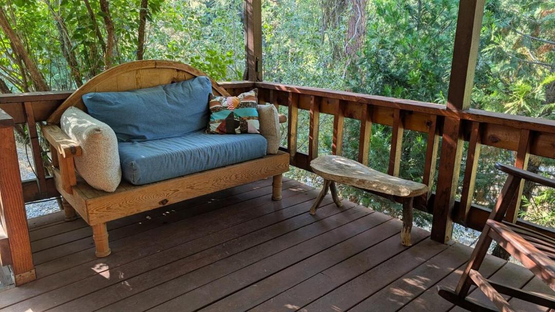 Photo of Patio Balcony in California Hot Springs