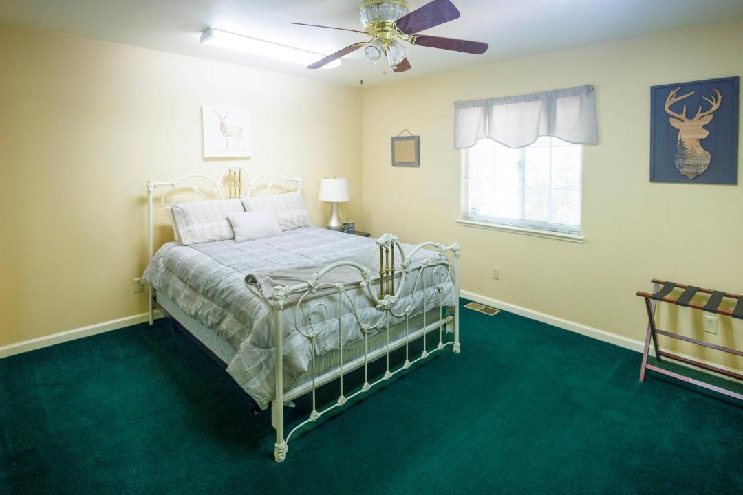 Photo of Bedroom in Sierra Village