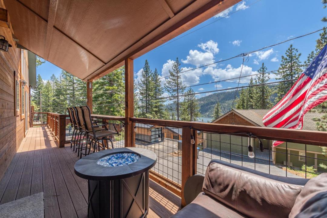 Photo of Patio Balcony in Truckee