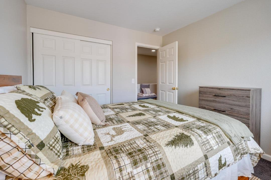 Photo of Bedroom in Copperopolis