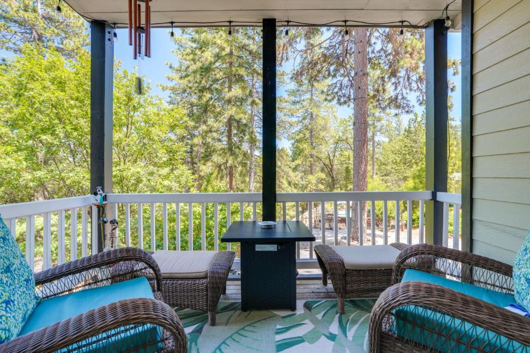 Photo of Patio Balcony in Tuolumne