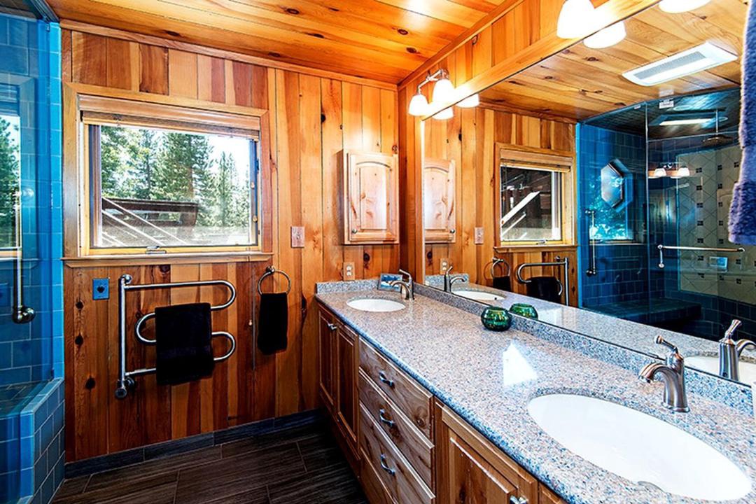 Photo of Bathroom in Incline Village