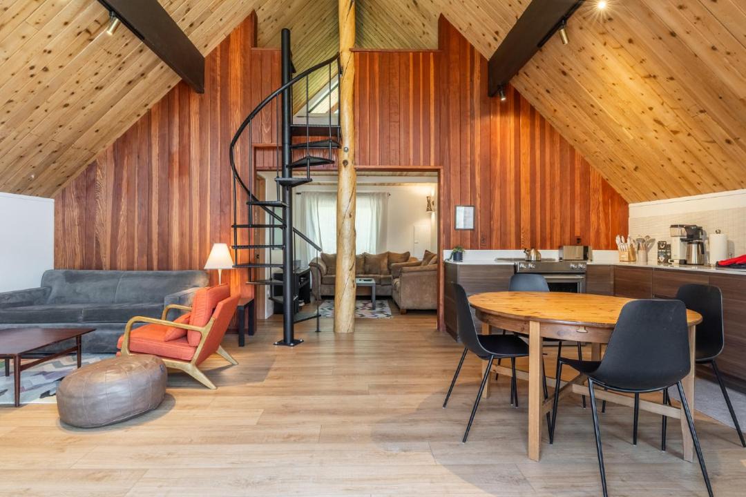 Photo of Livingroom in Mammoth Lakes