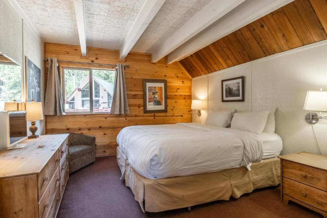 Photo of Bedroom in Mammoth Lakes