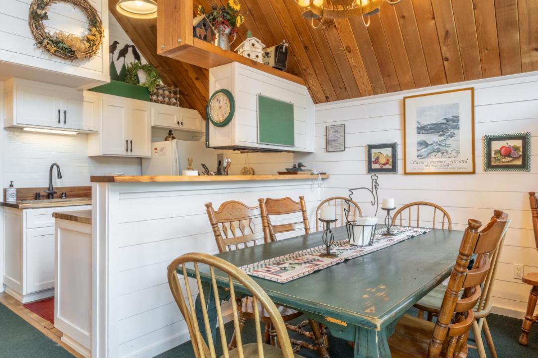 Photo of Kitchen in Mammoth Lakes