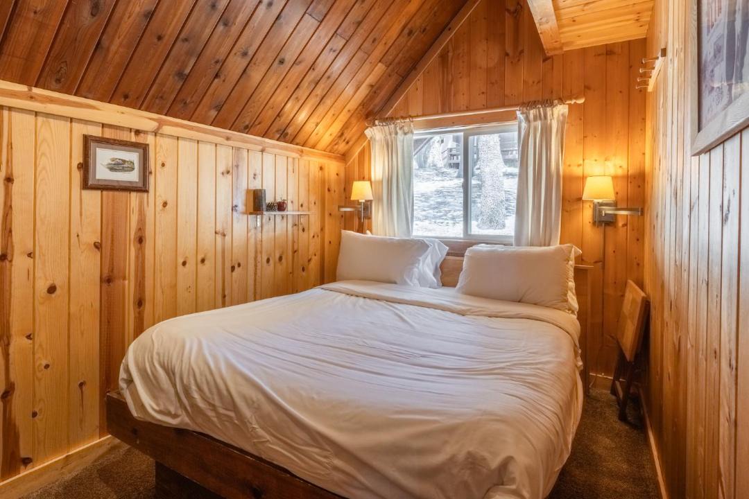 Photo of Bedroom in Mammoth Lakes