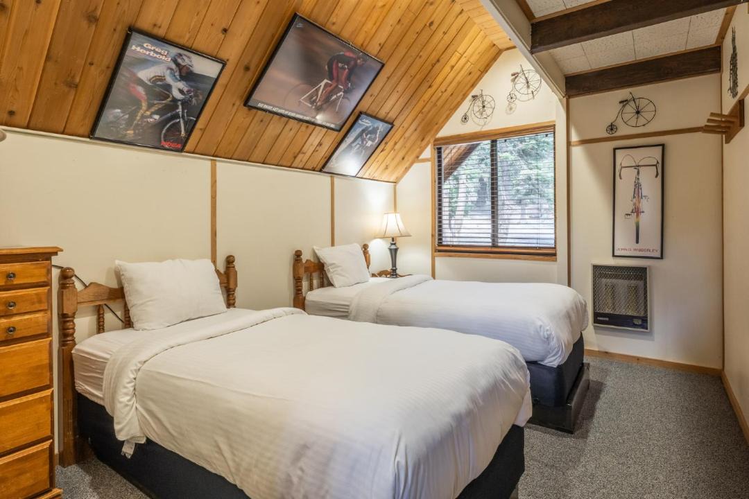 Photo of Bedroom in Mammoth Lakes