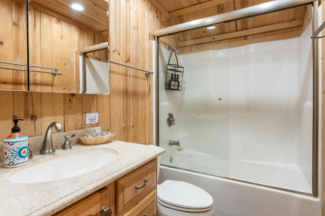 Photo of Bathroom in Mammoth Lakes