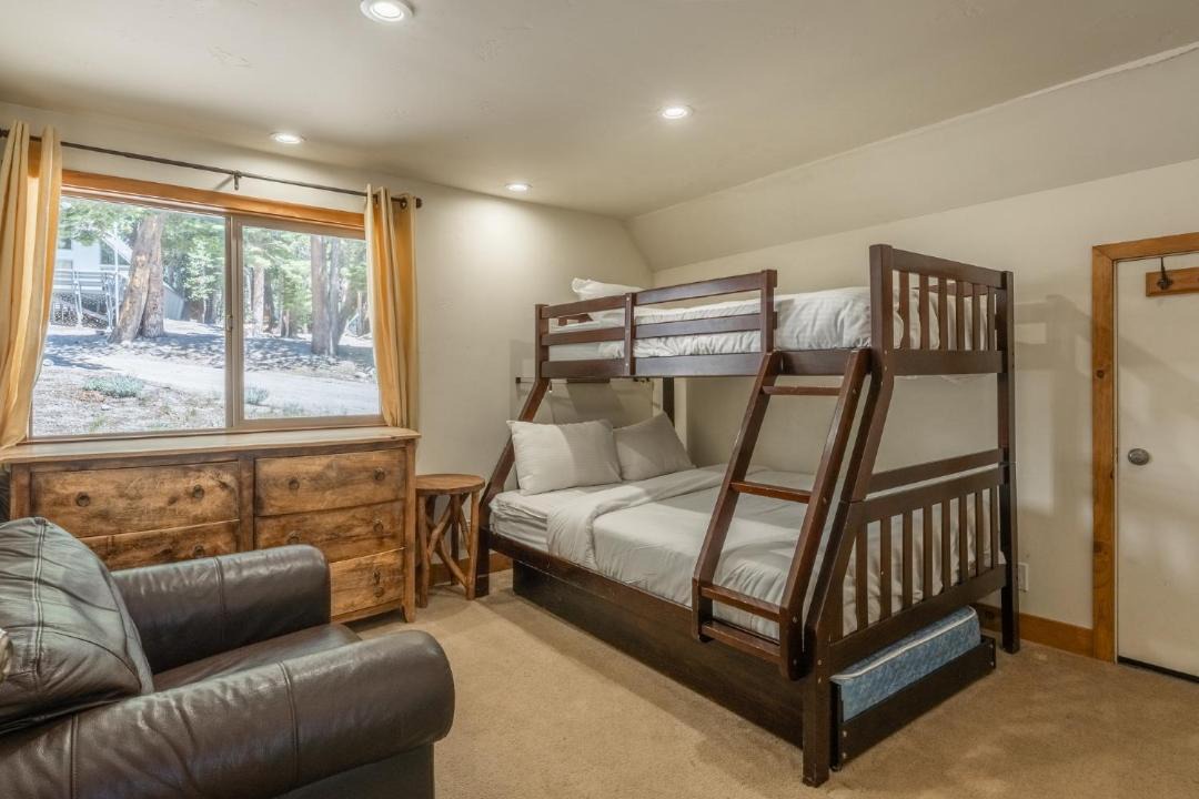 Photo of Bedroom in Mammoth Lakes