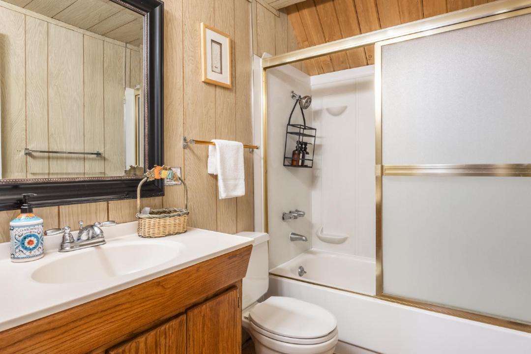 Photo of Bathroom in Mammoth Lakes