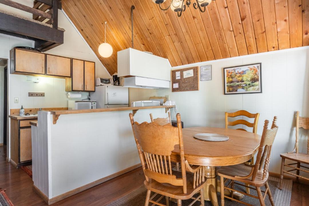 Photo of Kitchen in Mammoth Lakes