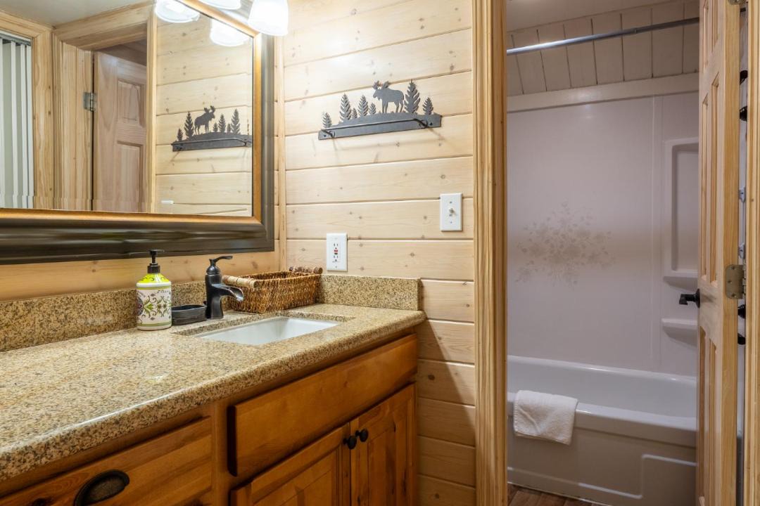 Photo of Bathroom in Mammoth Lakes