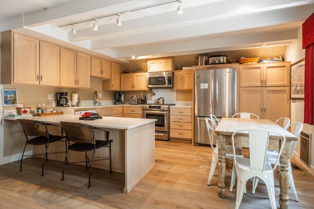 Photo of Kitchen in Mammoth Lakes