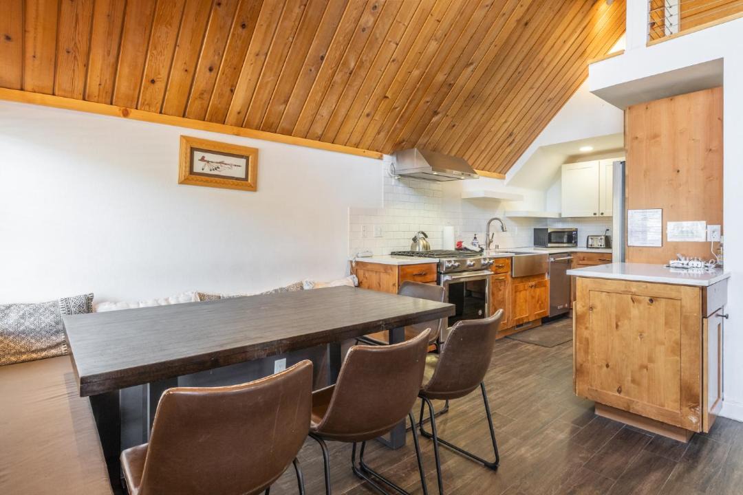 Photo of Kitchen in Mammoth Lakes