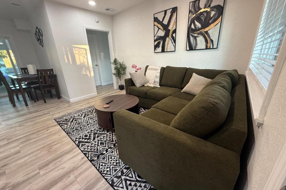 Photo of Livingroom in Southwest Annex