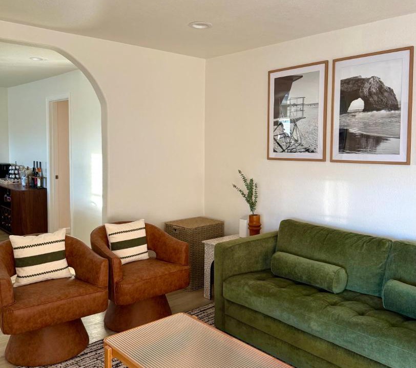 Photo of Livingroom in Eastside Santa Cruz