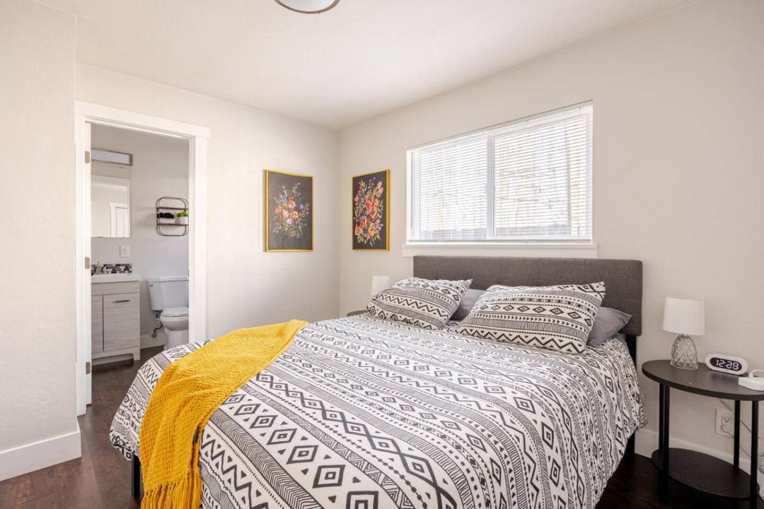 Photo of Bedroom in Midtown