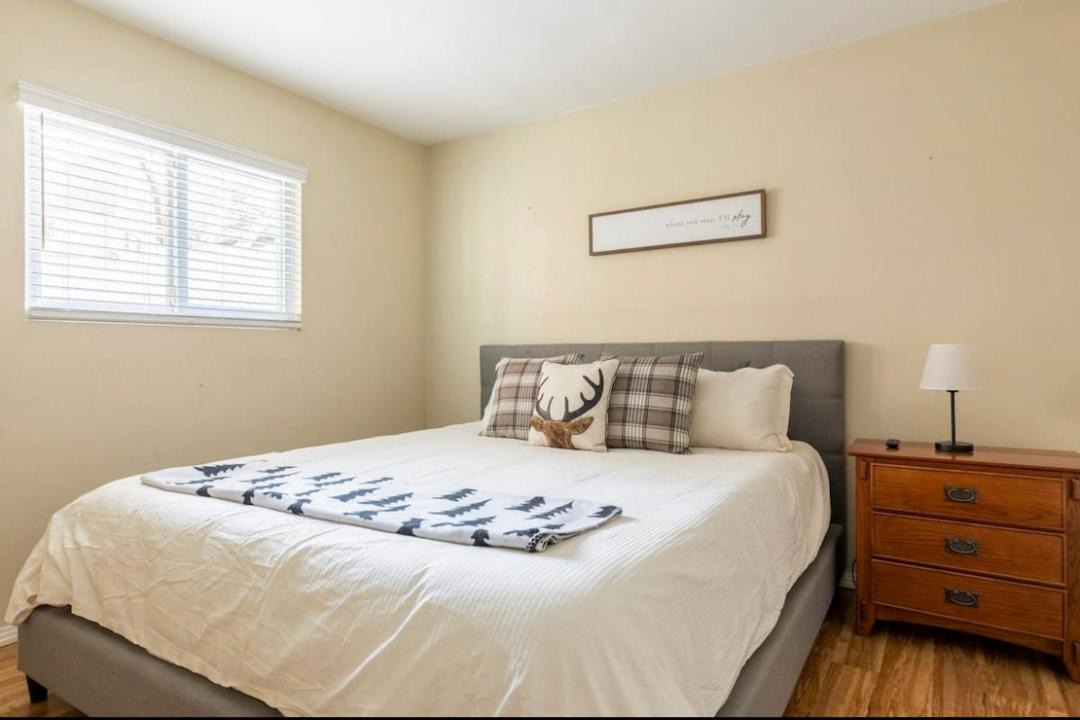 Photo of Bedroom in Mammoth Lakes