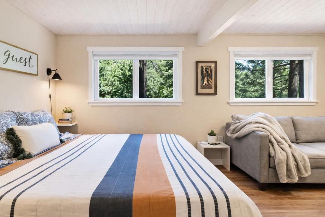 Photo of Others in Sugar Pine