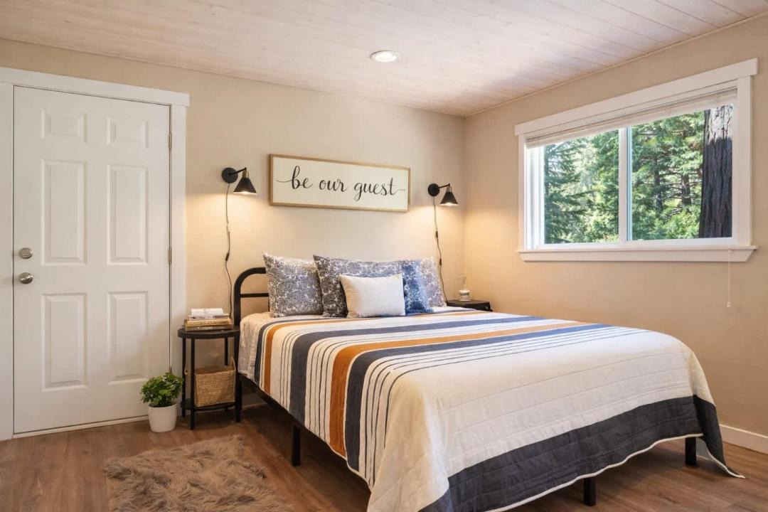 Photo of Others in Sugar Pine