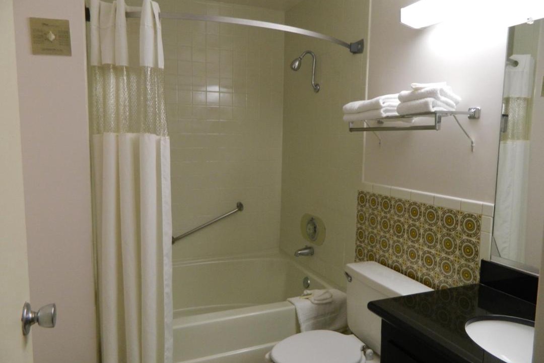 Photo of Bathroom in Santa Nella