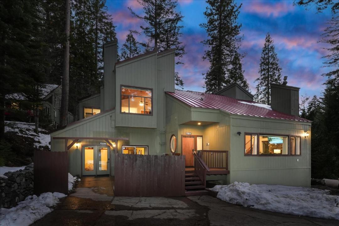 Photo of Others in Yosemite West