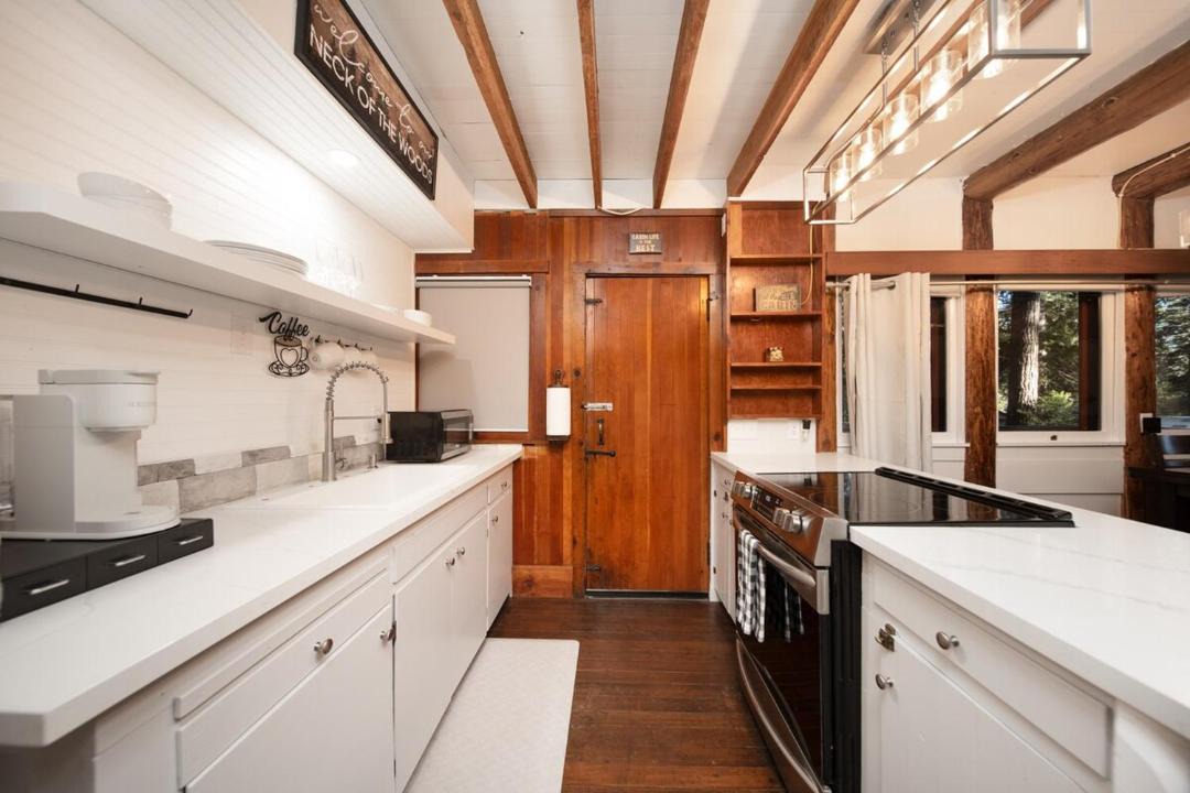 Photo of Kitchen in Long Barn
