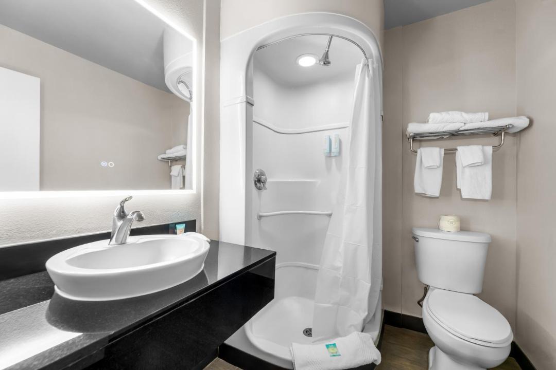 Photo of Bathroom in Winnemucca