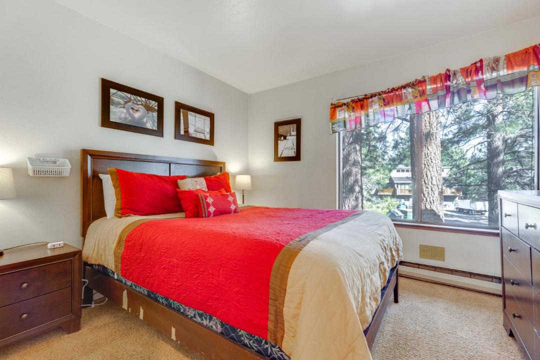 Photo of Bedroom in Mammoth Lakes