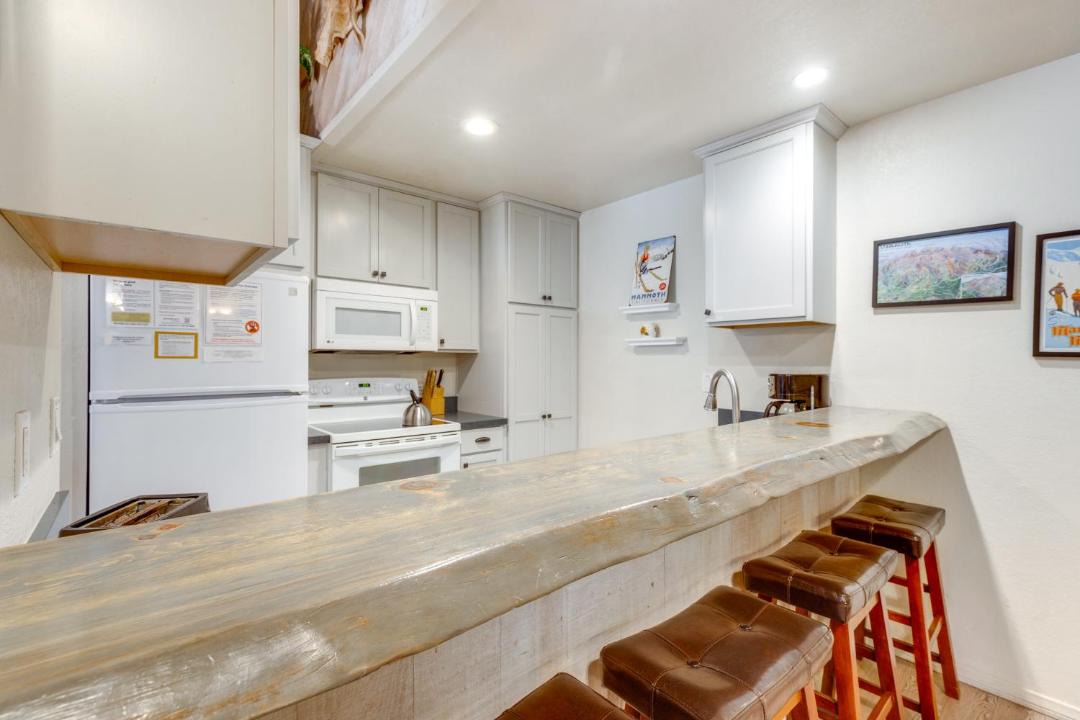 Photo of Kitchen in Mammoth Lakes