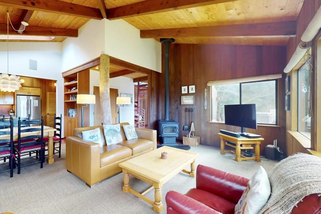 Photo of Others in Sea Ranch