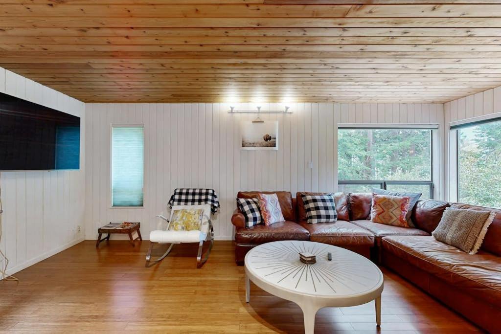 Photo of Others in Sea Ranch