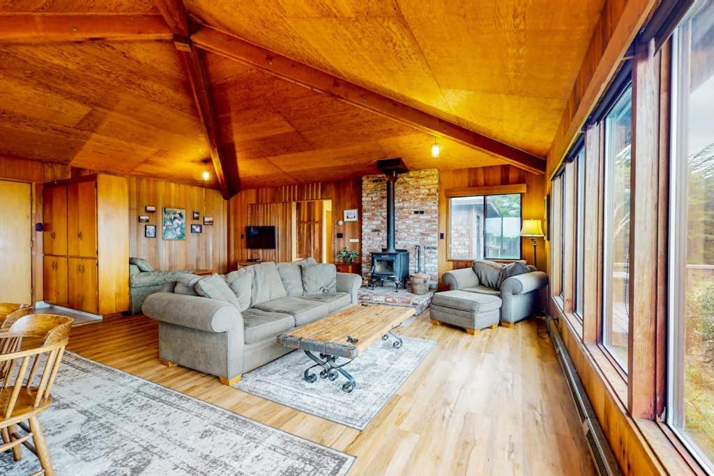 Photo of Others in Sea Ranch