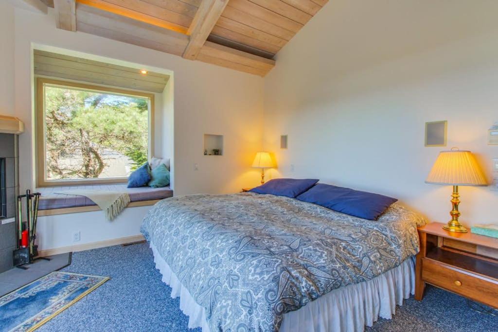 Photo of Bedroom in Sea Ranch