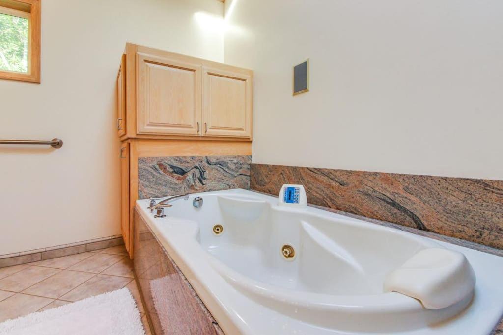 Photo of Bathroom in Sea Ranch