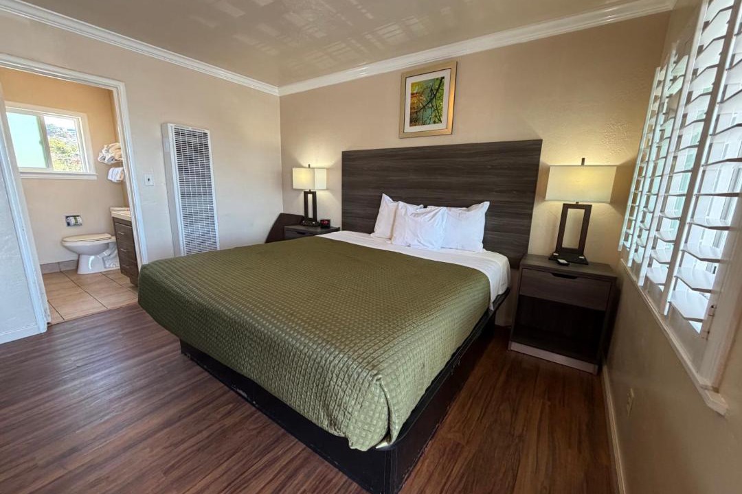 Photo of Bedroom in Morro Bay