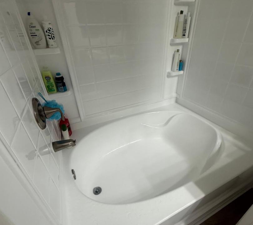 Photo of Bathroom in Mid-Wilshire