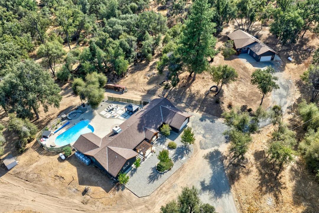 Photo of Others in Mariposa