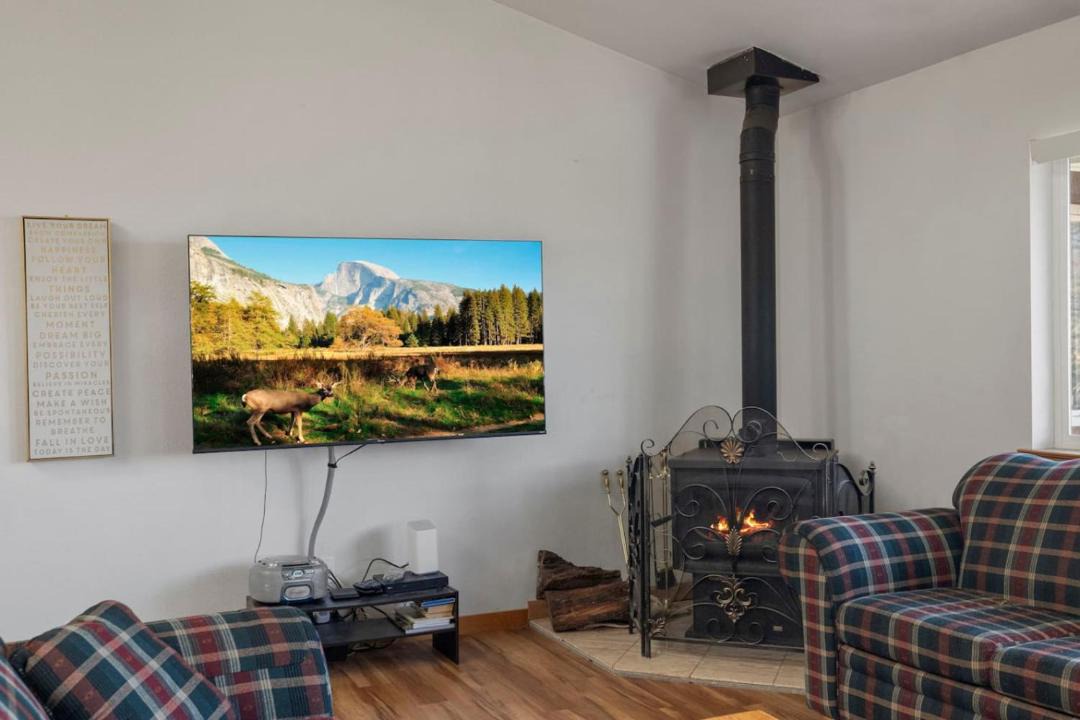 Photo of Livingroom in Twain Harte