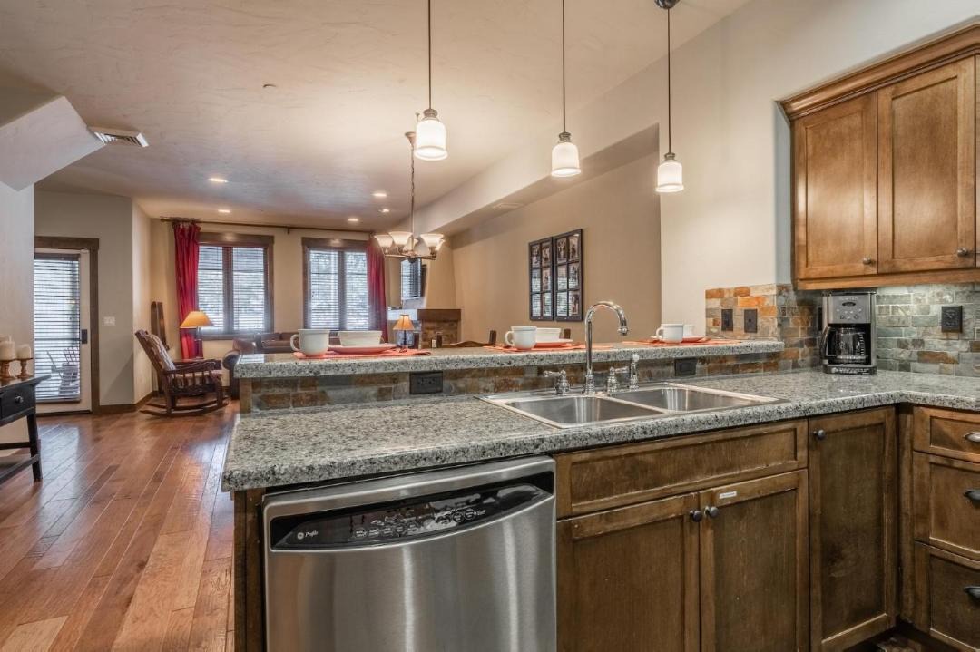 Photo of Kitchen in Woodwinds