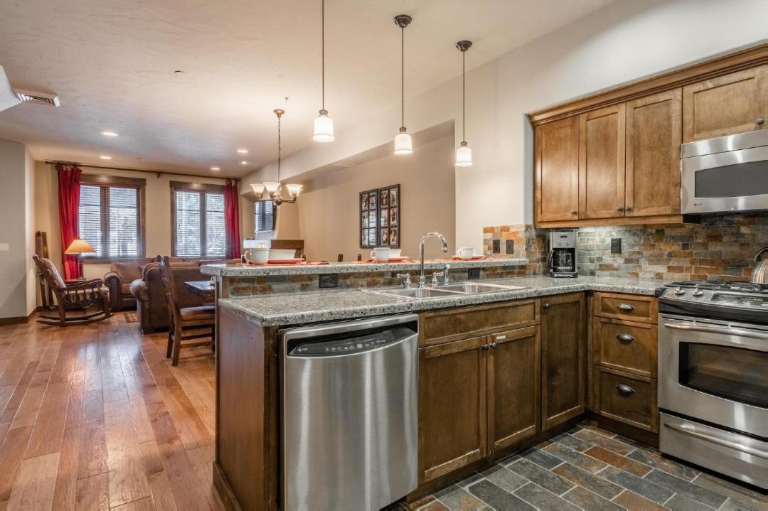 Photo of Kitchen in Woodwinds