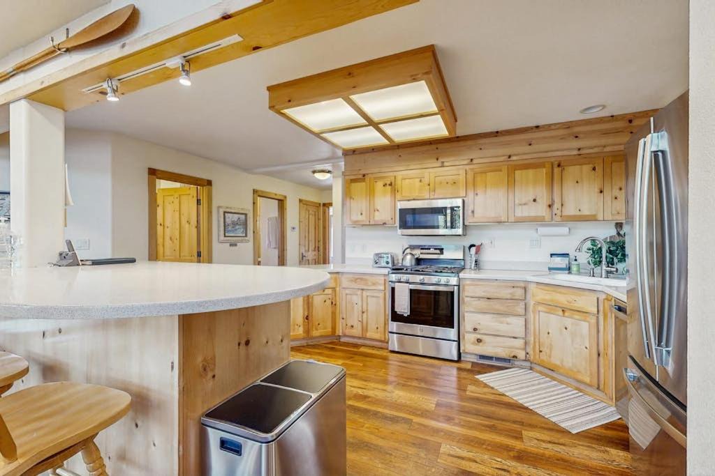 Photo of Kitchen in Serene Lakes