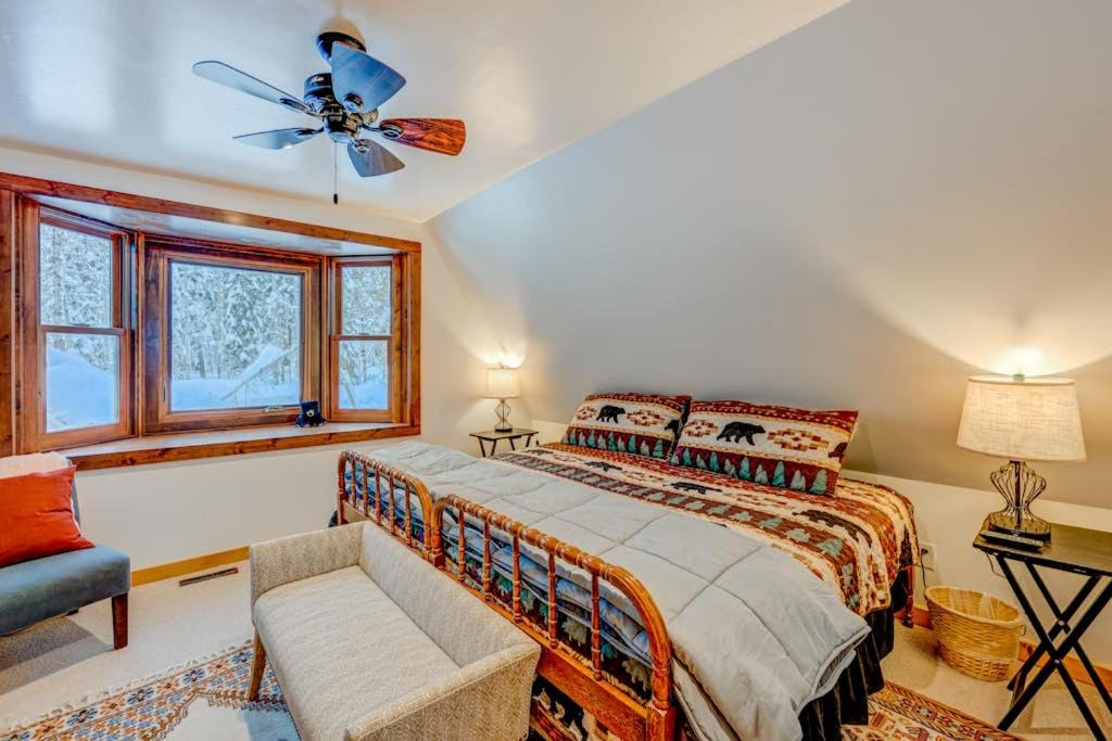 Photo of Bedroom in Tahoe Pines