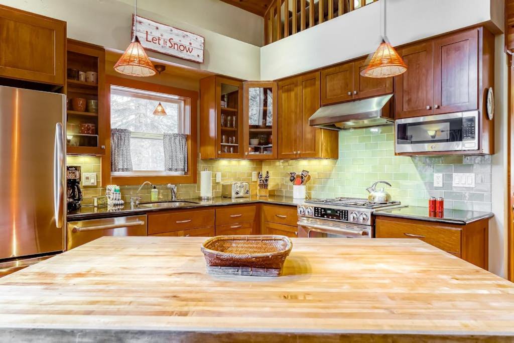 Photo of Kitchen in Serene Lakes