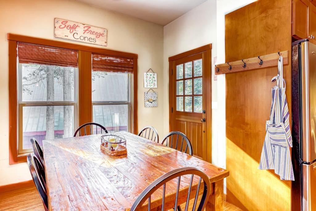 Photo of Kitchen in Serene Lakes